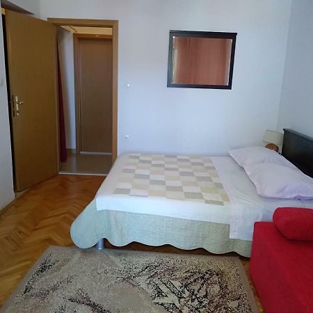Apartmani Smiljana มาคาร์สกา ภายนอก รูปภาพ