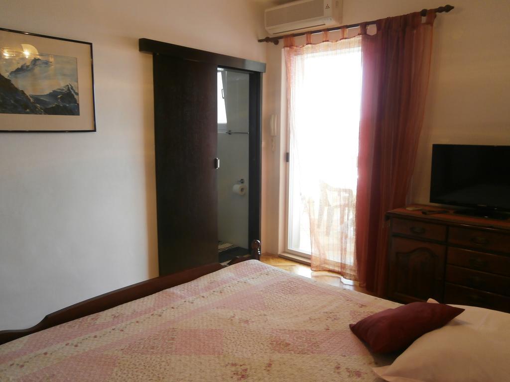Apartmani Smiljana มาคาร์สกา ภายนอก รูปภาพ