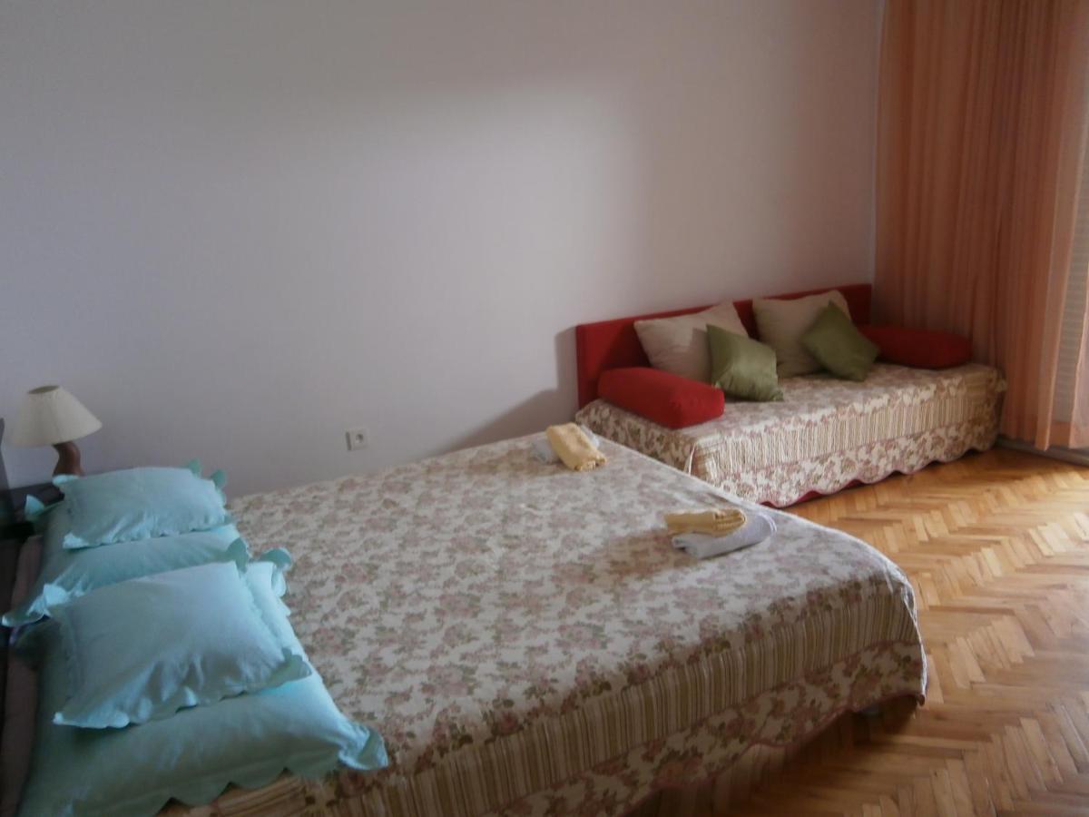 Apartmani Smiljana มาคาร์สกา ภายนอก รูปภาพ
